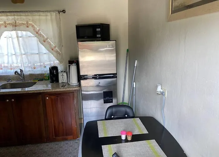 1 Bdr #5 At Ramparts Near Sangster Airport Apartment *